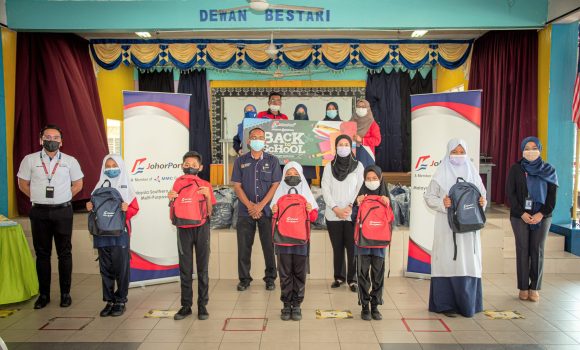 32 Johor Port BacktoSchool (1)
